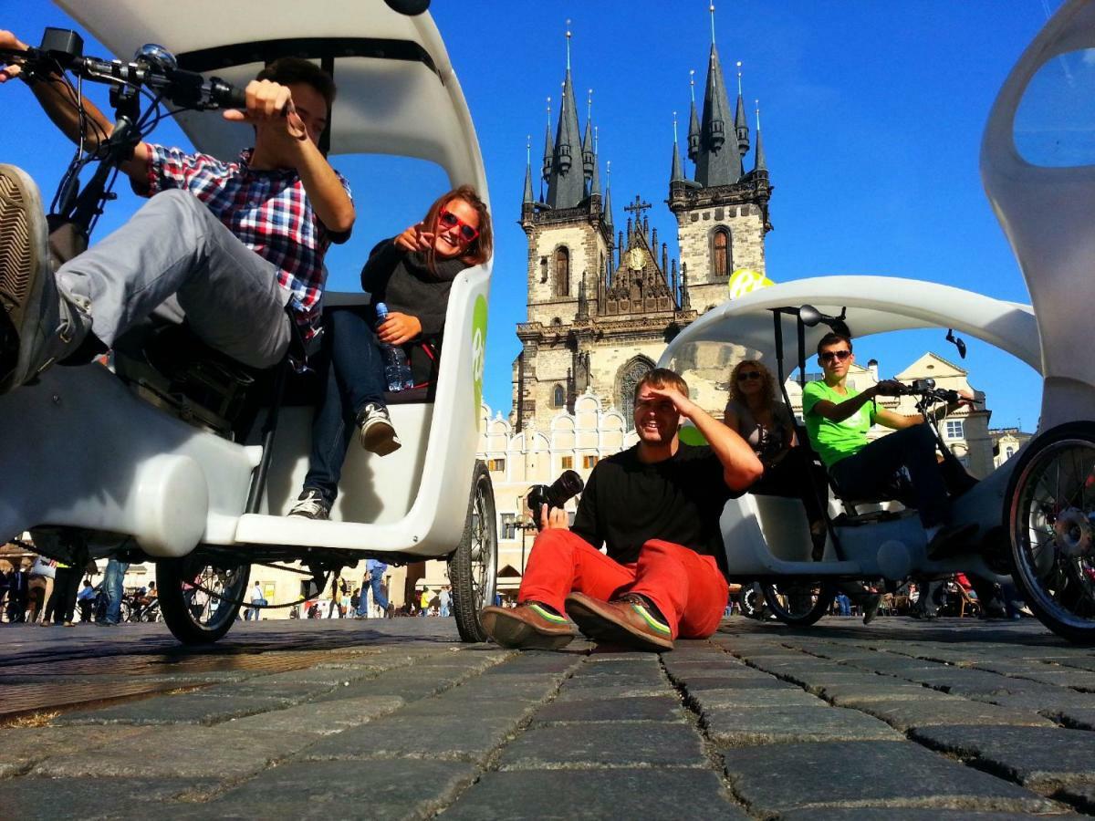 Spot Praag